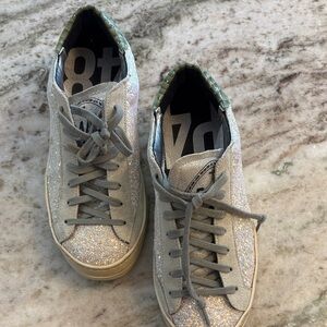 P448 Glitter Silver Sneakers